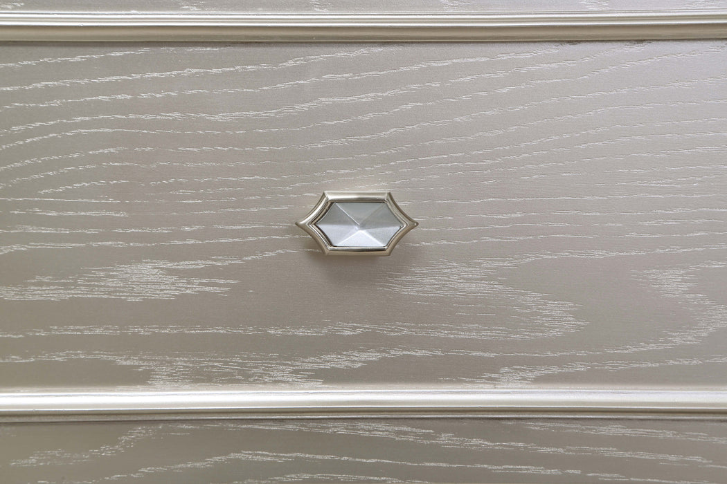Evangeline Chest of Drawers